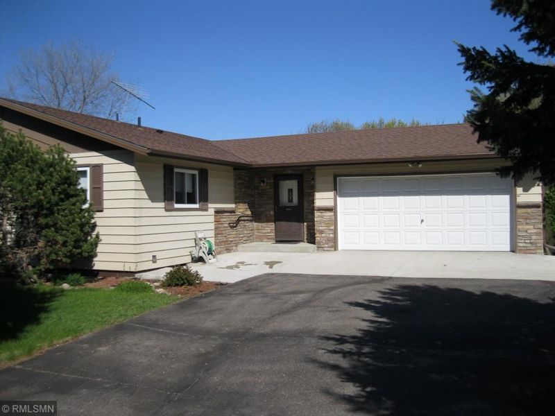 21644 Forest Hill Rd, Richmond, MN 56368