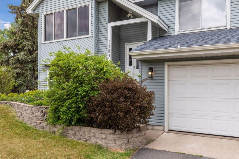 1203 Mckinley St, Anoka, MN 55303