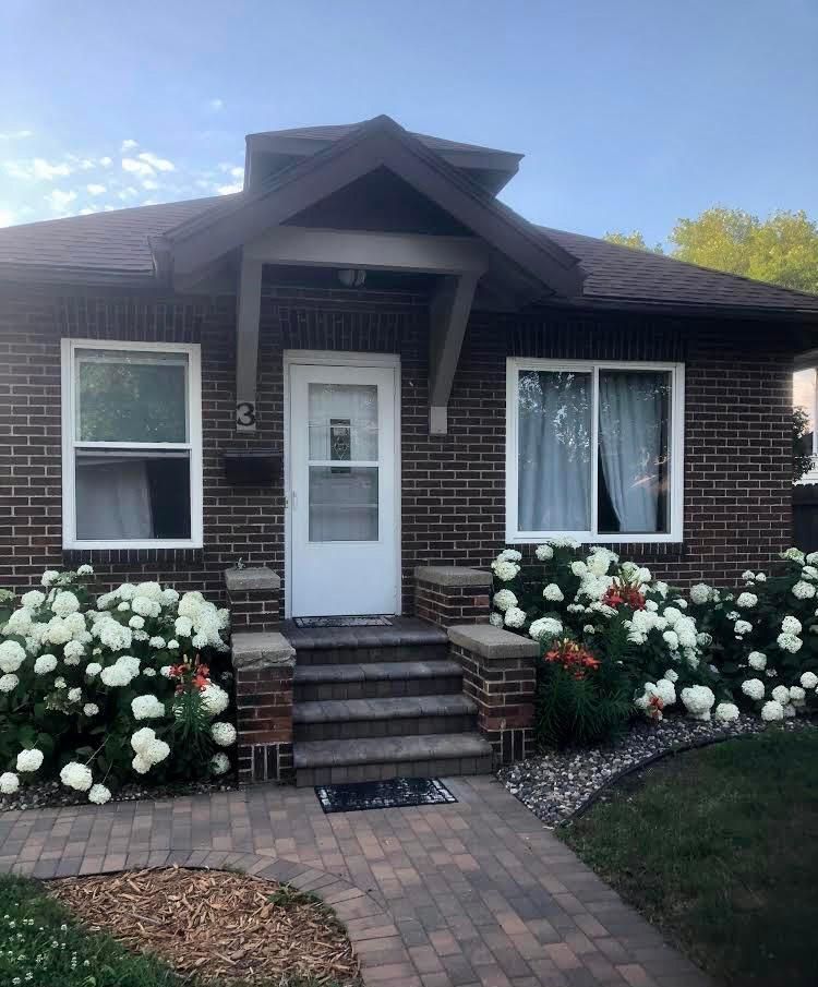 3 Winona St E, West Saint Paul, MN 55107