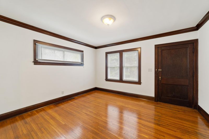 4266 Thomas Ave N, Minneapolis, MN 55412