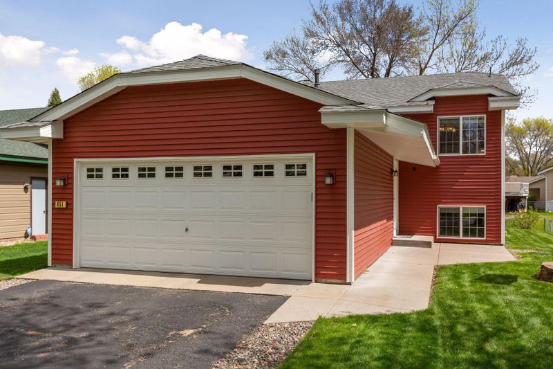 651 Clover Leaf Pw NE, Blaine, MN 55434