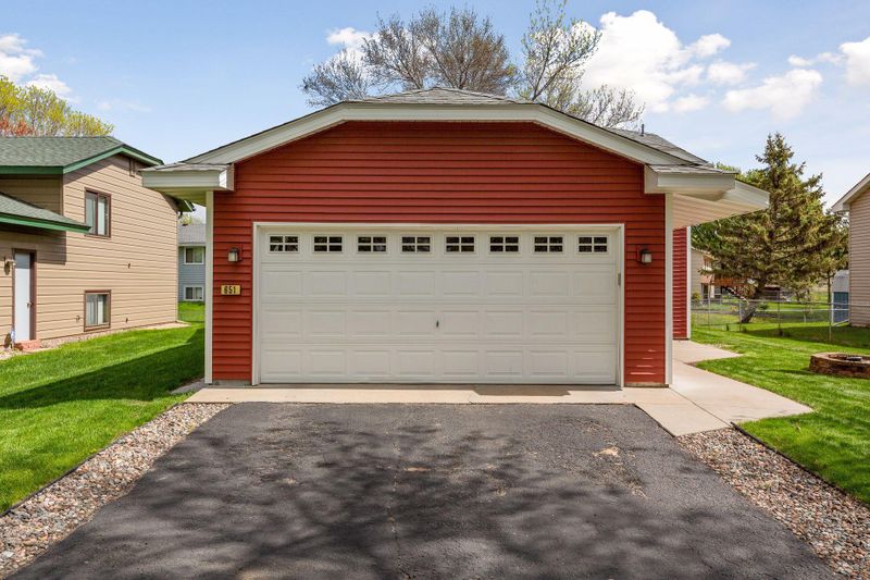 651 Clover Leaf Pw NE, Blaine, MN 55434