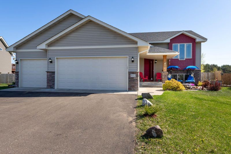 803 Park Brook Rd NW, Isanti, MN 55040