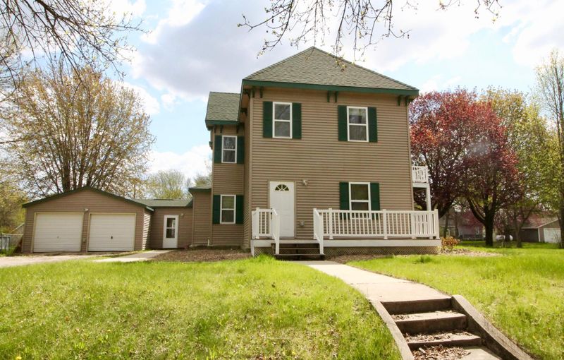 207 2nd St S, Raymond, MN 56282