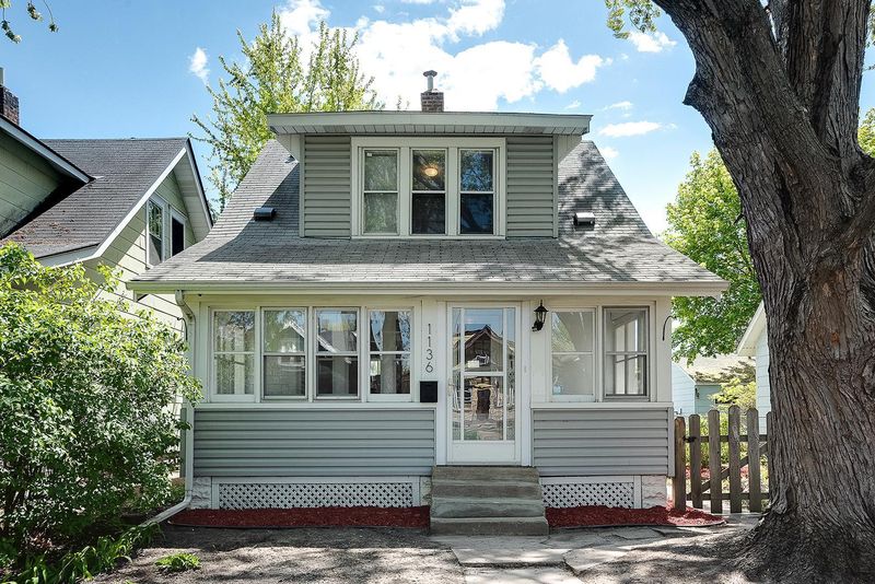 1136 Geranium Ave E, Saint Paul, MN 55106