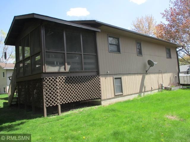 715 12th St N, Sauk Rapids, MN 56379