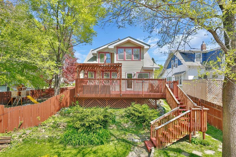 1698 Bush Ave, Saint Paul, MN 55106