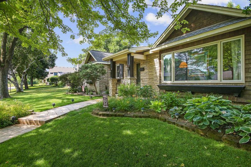 4525 Perry Ave N, Robbinsdale, MN 55422