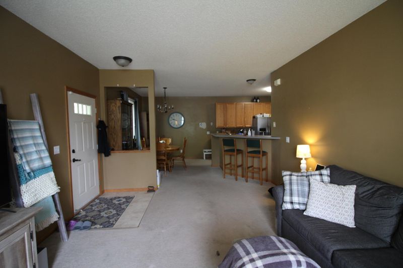 1861 Mockingbird Ave, Shakopee, MN 55379
