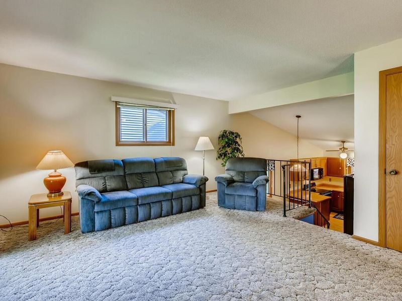 3435 Willow Ct, White Bear Lake, MN 55110