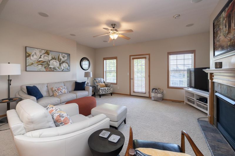 2162 Cedar Grove Trl, Eagan, MN 55122