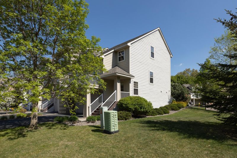 2162 Cedar Grove Trl, Eagan, MN 55122