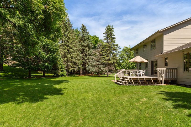 17430 28th Ave N, Plymouth, MN 55447