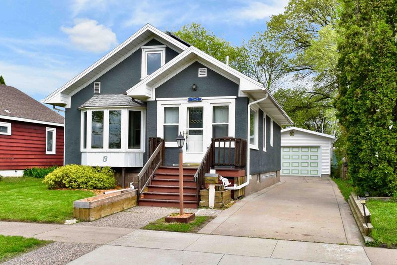 606 Walnut St, Winona, MN 55987