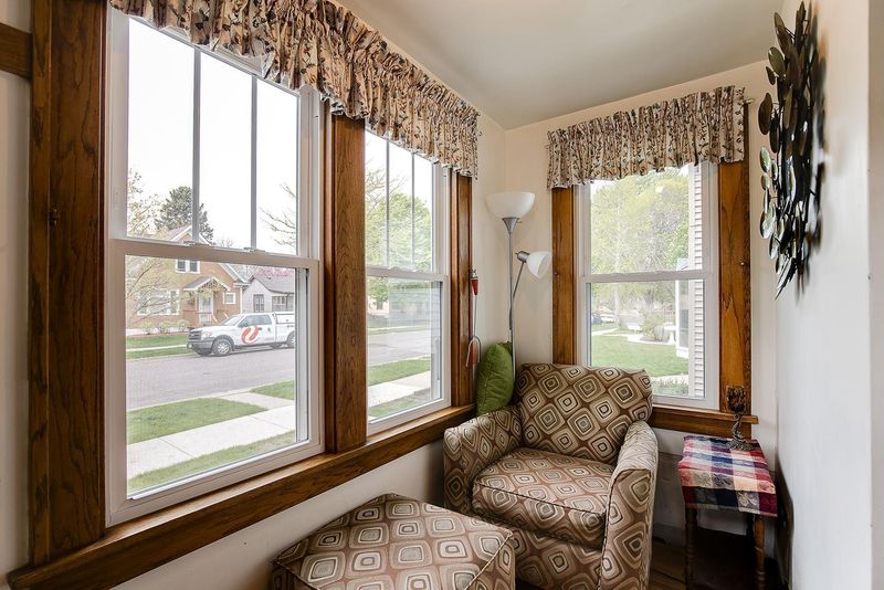 935 Watson Ave, Saint Paul, MN 55102
