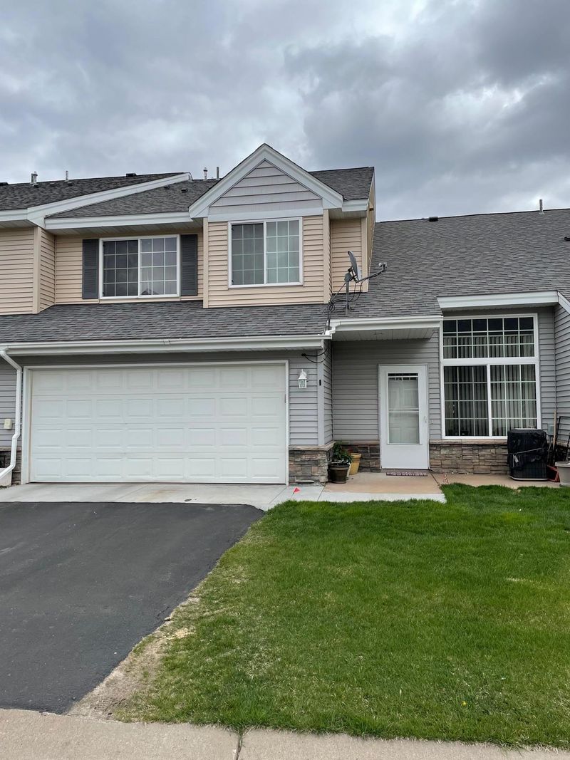 301 Roosevelt St S #I, Cambridge, MN 55008