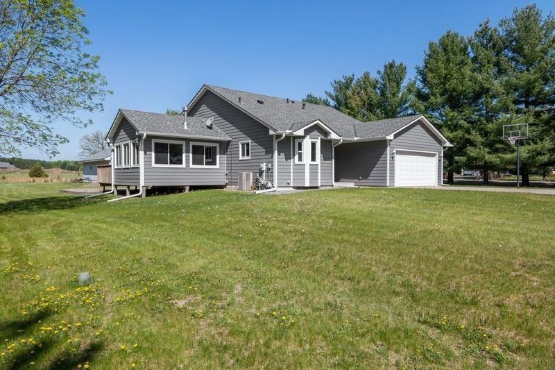 25682 142nd St NW, Zimmerman, MN 55398