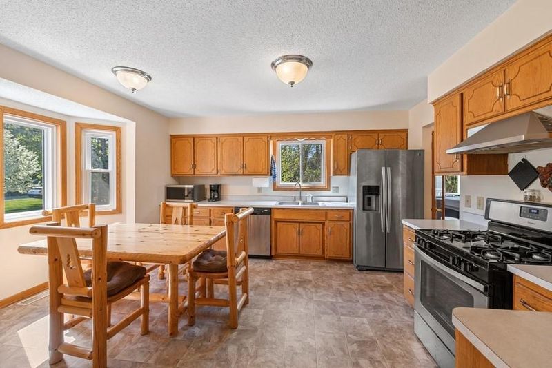 25682 142nd St NW, Zimmerman, MN 55398