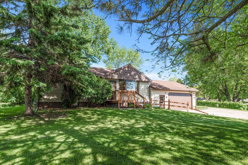 4046 Highland Ave, White Bear Lake, MN 55110
