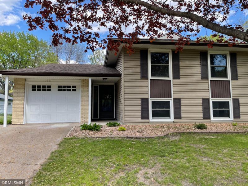 10641 Wren St NW, Coon Rapids, MN 55433