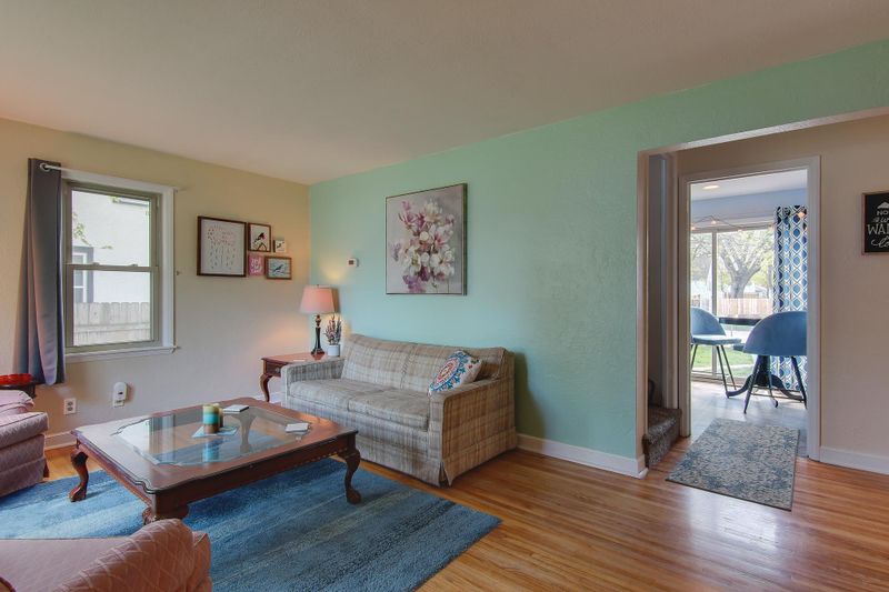 4937 Camden Ave N, Minneapolis, MN 55430