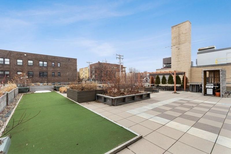 9 W Franklin Ave #210, Minneapolis, MN 55404
