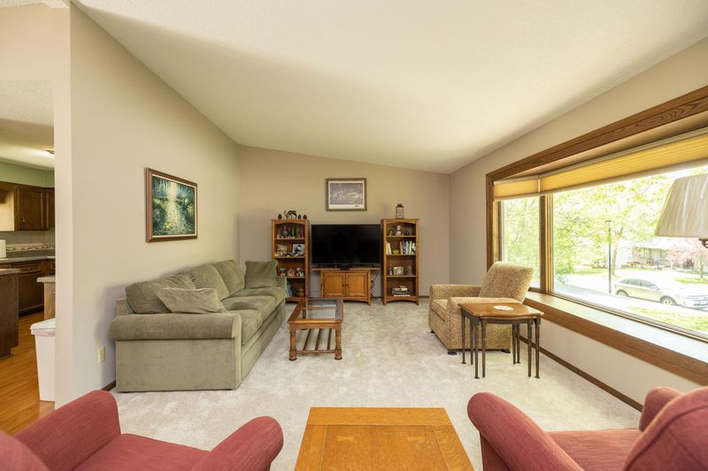 4336 Orion Ln, Eagan, MN 55123