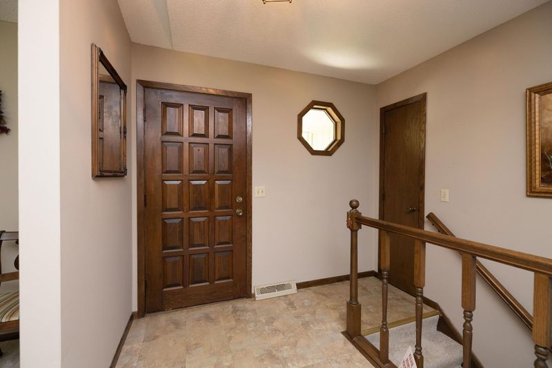 4336 Orion Ln, Eagan, MN 55123