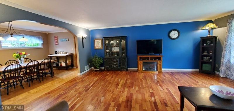 320 York St N, Cannon Falls, MN 55009
