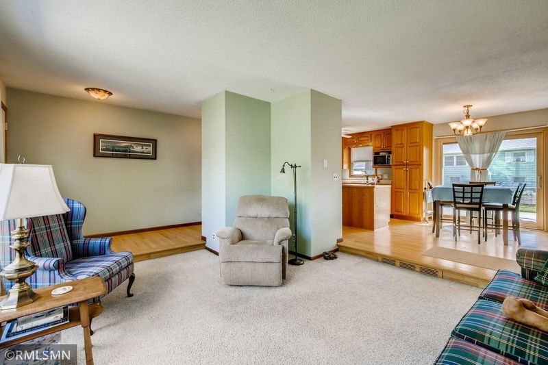 1533 Quentin Ave S, Lakeland, MN 55043