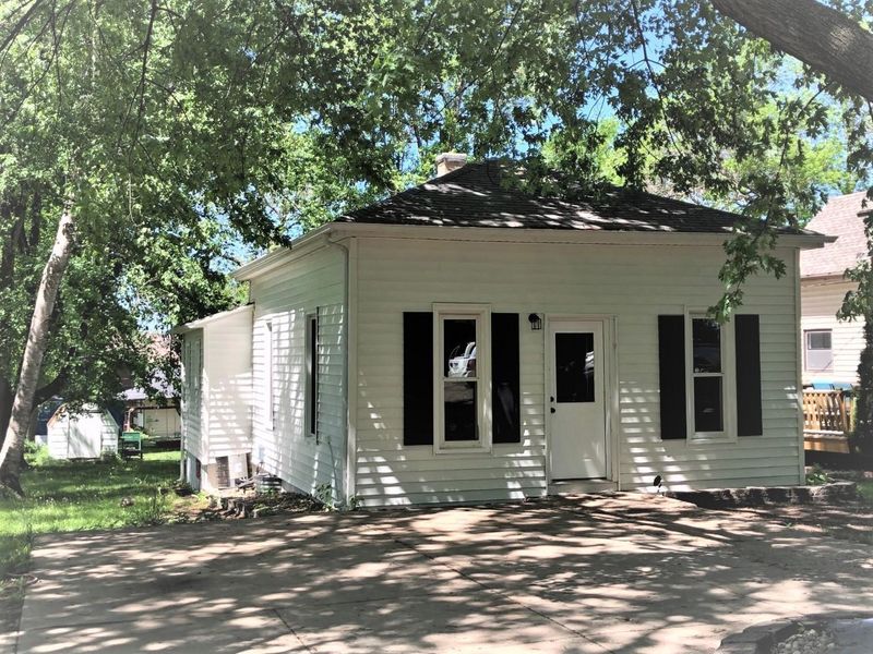 116 Spicer Ave N, Jasper, MN 56144