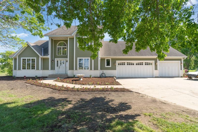 9090 170th St E, Hastings, MN 55033