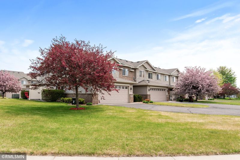 864 Independence Dr NW, Big Lake, MN 55309