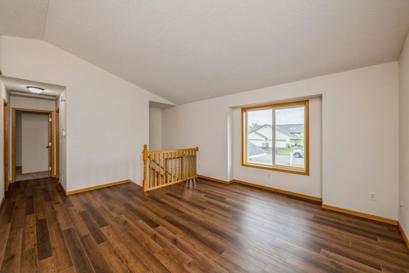 1411 3rd St S, Princeton, MN 55371
