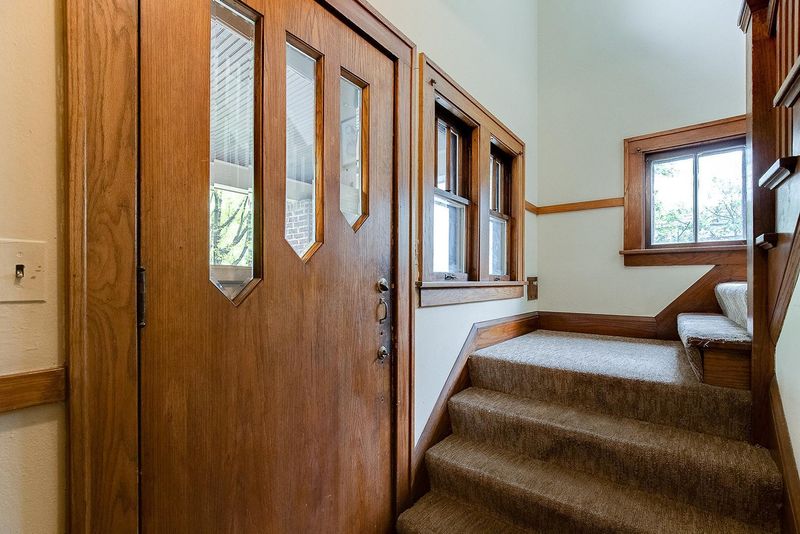 1195 Lincoln Ave, Saint Paul, MN 55105