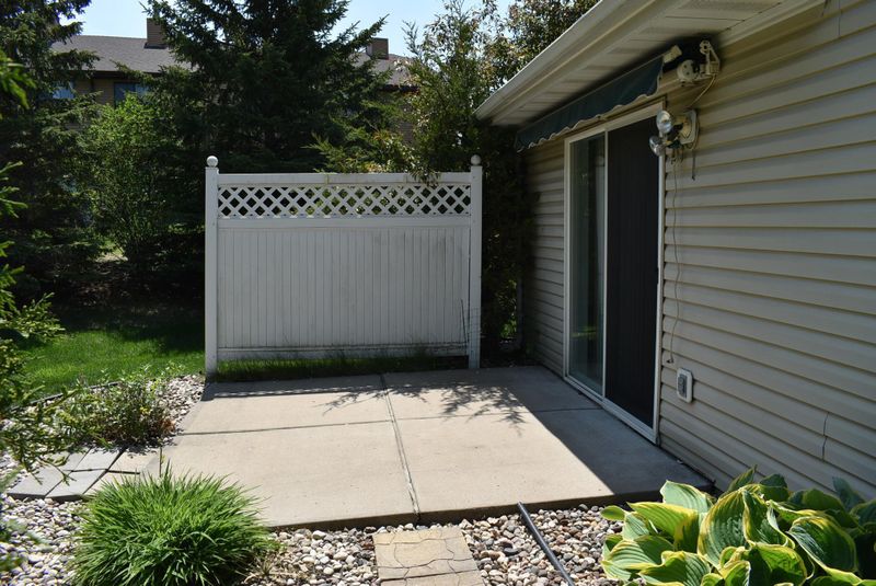 9068 Underwood Ln N, Maple Grove, MN 55369