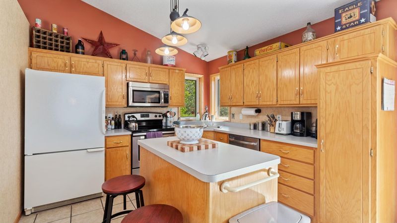 9080 Country Ave, Monticello, MN 55362