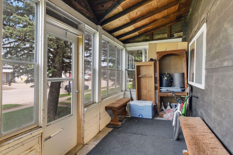 210 5th Ave SE, Waseca, MN 56093