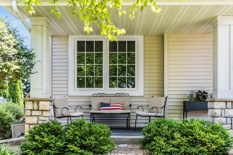 9025 W 137th St, Savage, MN 55378