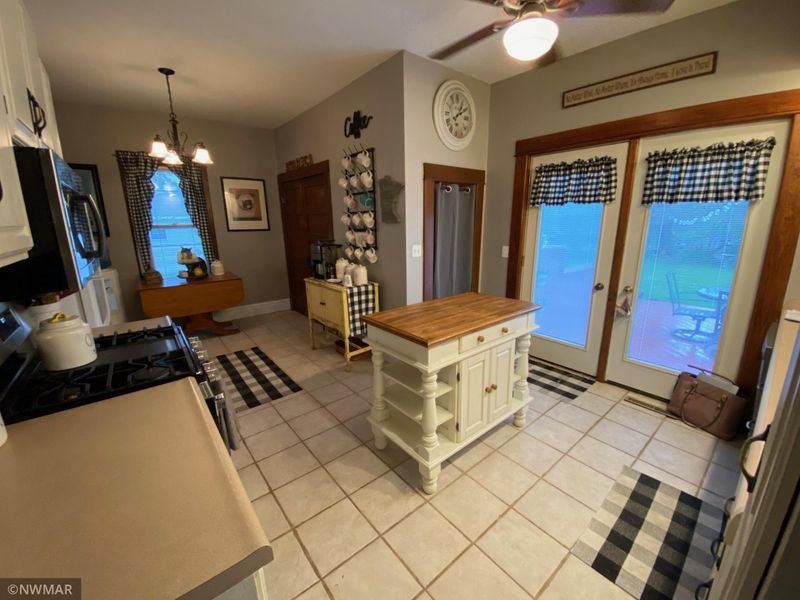 203 2nd St SW, Newfolden, MN 56738