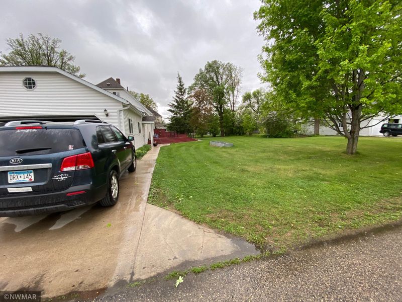 203 2nd St SW, Newfolden, MN 56738