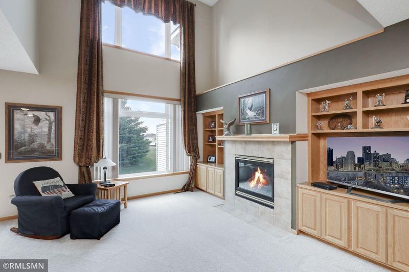 18902 Inlet Rd, Lakeville, MN 55044