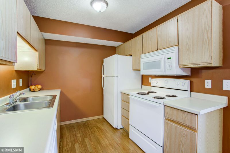 6109 Mill Run Rd, Monticello, MN 55362