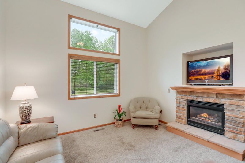 10715 Unity St NW, Coon Rapids, MN 55433