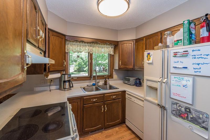 13793 Glenwood Dr, Baxter, MN 56425