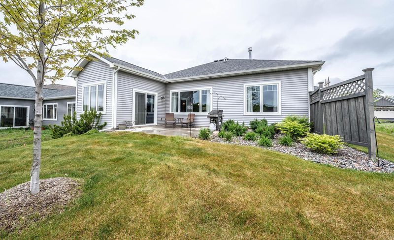 13616 Crownline Dr NE, Prior Lake, MN 55372