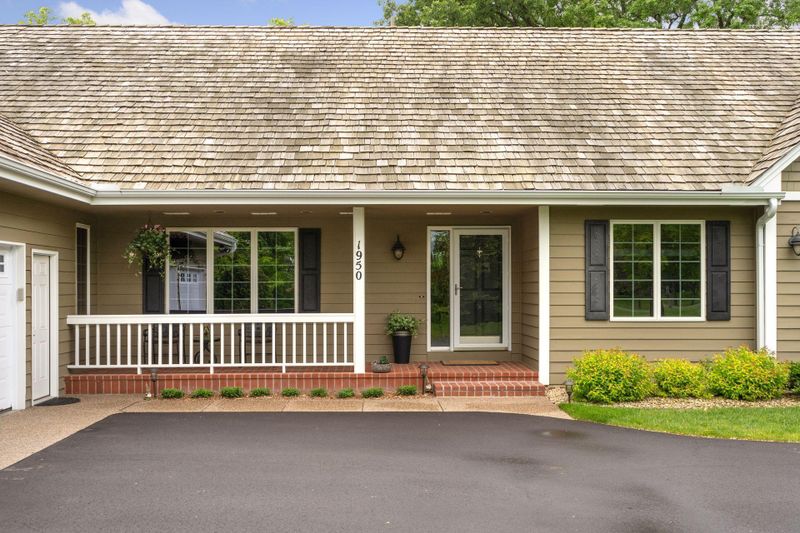 1950 S Ridge Dr, Long Lake, MN 55356