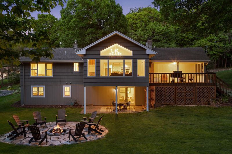 3924 Avondale St, Minnetonka, MN 55345