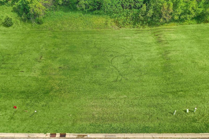 1408 Bethel Ct, Faribault, MN 55021