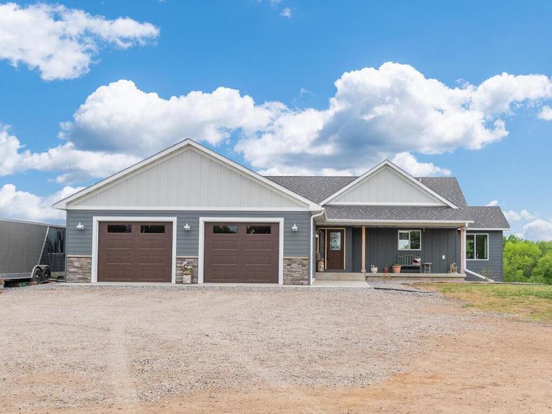 1244 90th St NE, Monticello, MN 55362